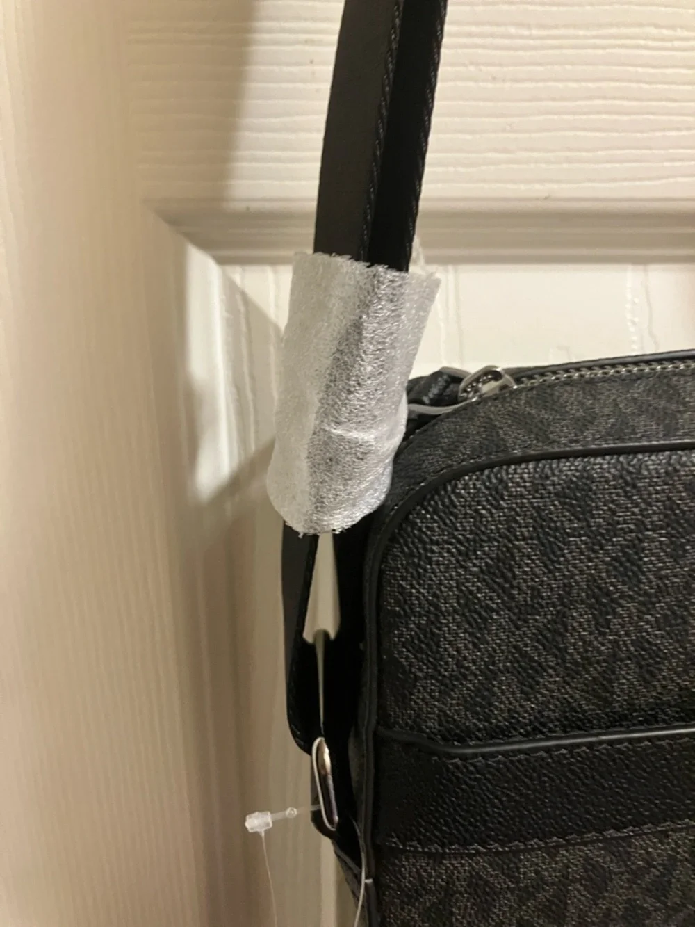 Michael Kors Black Signature Monogram Crossbody Messenger - Picture 5 of 8